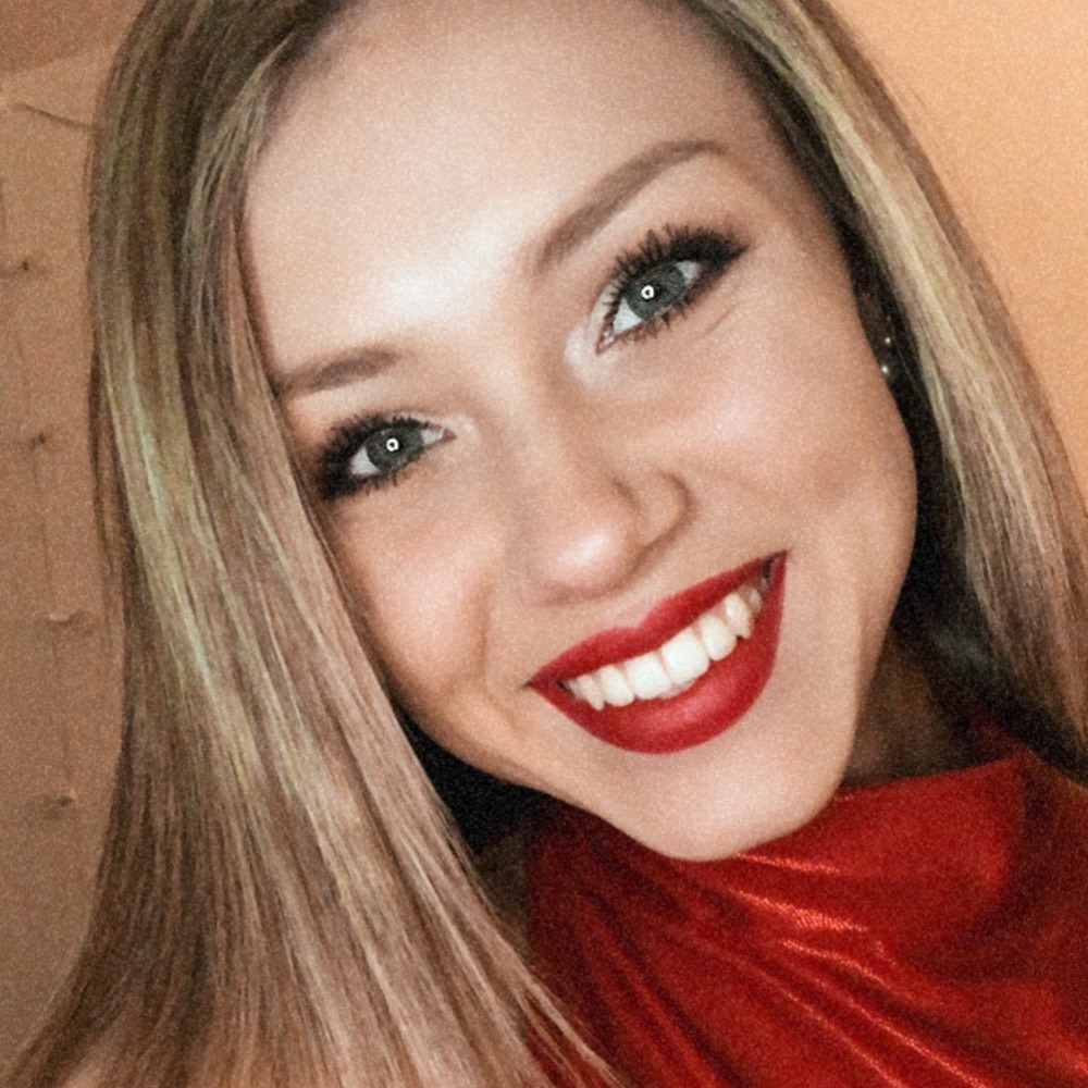 Meet your Posher, Hannah